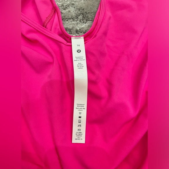 Lululemon sonic pink align tee - Picture 6 of 7